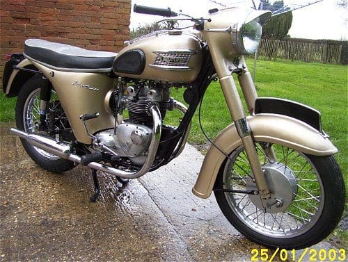 Triumph 3TA “Bikini”