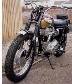 Cor. Proper motorbike or what? And is this the best looking Bonnie of all time?
