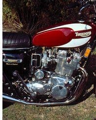 Triumph T160 Cardinal: Desert Dawn