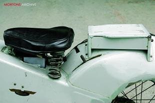 Velocette LE MKIII seat and pillion [pad