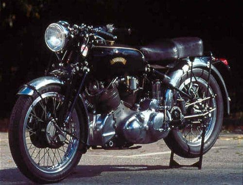 Dave rode an enclosed Black Knight for the feature but we wanted to show you what it looked like underneath. A Series C Rapide, then
