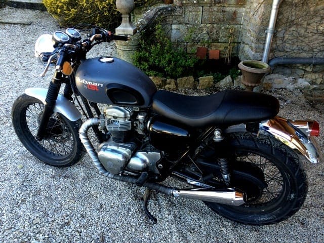 Kawasaki W650 Special racing exhaust