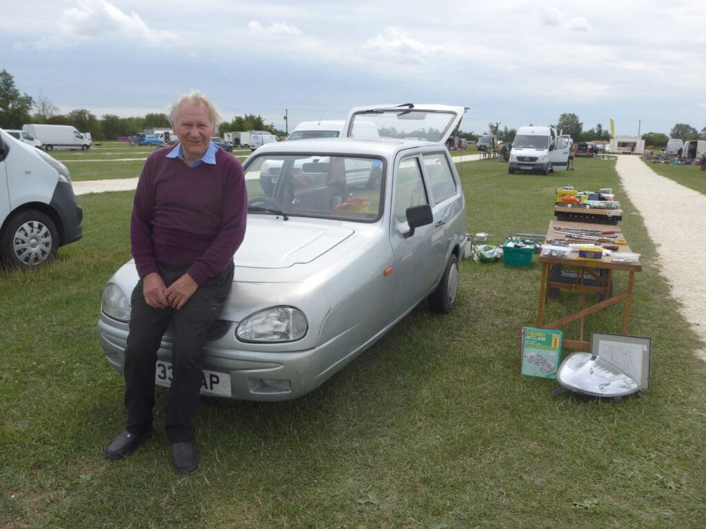 Pete Sylvester at the end of another Stickney Autojumble near Boston, Lincolnshire, with his 1998 850cc Reliant. The Reliant three-wheeler (1935-2001) was a god send to motorcycle licence-only commuters to get through harsh winters in the 1950s and ’60s. Pete has been driving them since 1967.