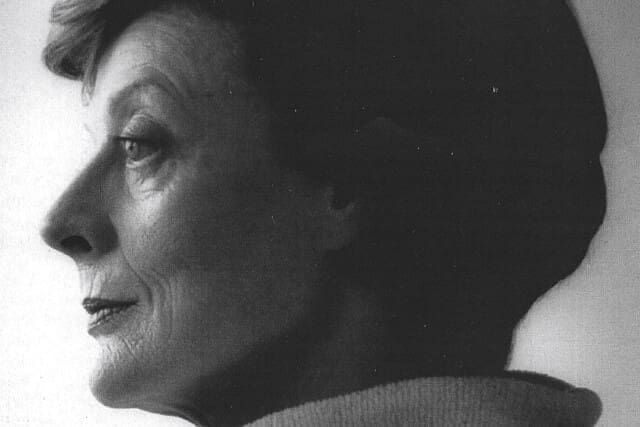 Dame Maggie Smith dies at 89