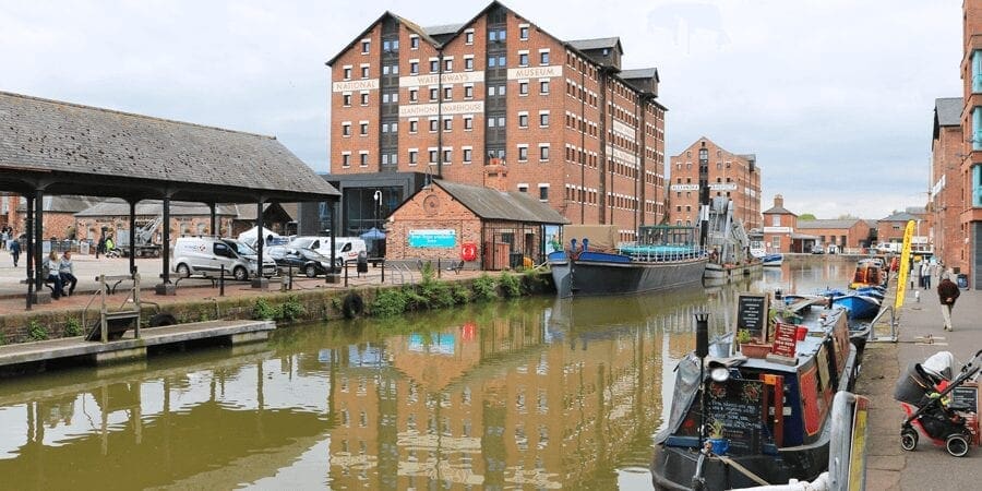 020-021 Gloucester Docks