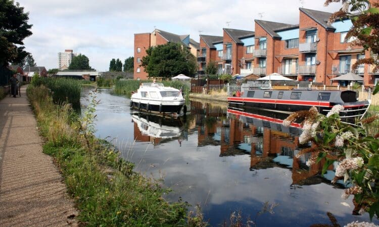 DISCOVER NEW WAYS TO ENJOY SEFTON’S CANAL