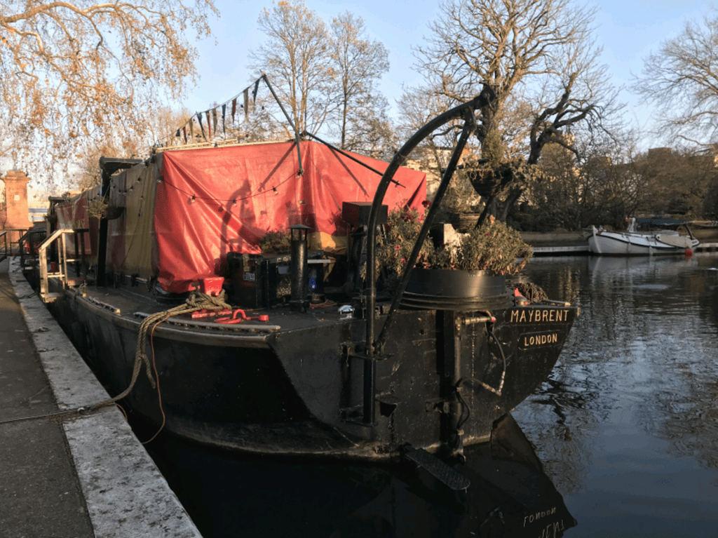 The barge was 1920s Thames lighter Maybrent. PHOTO: NICOLA LISLE