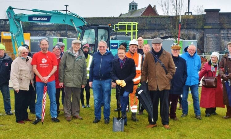 West Midlands Mayor starts canal restoration work