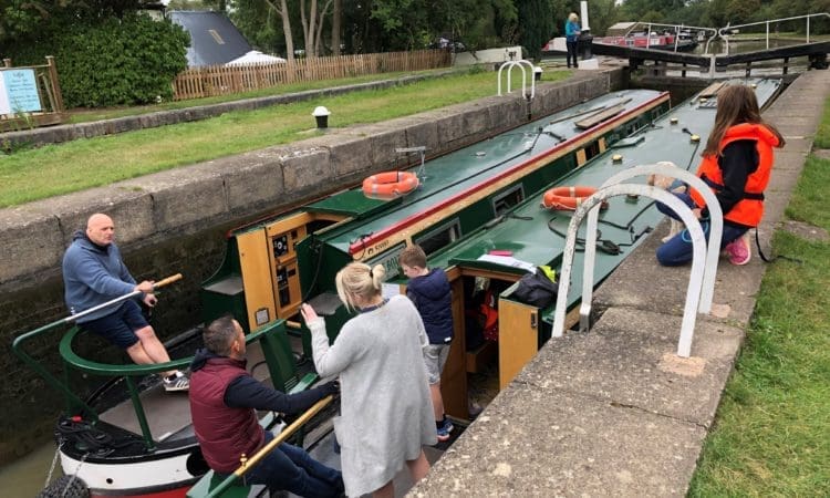 CANAL CHARITY PROVIDES GUIDANCE FOR BOATERS AS TEMPERATURES SOAR