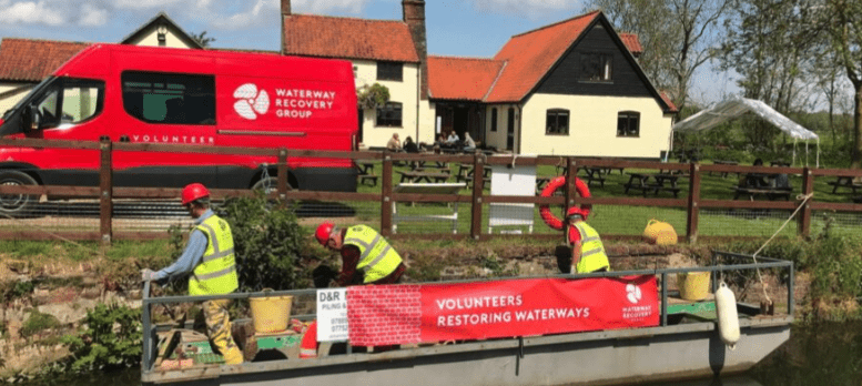 Inland Waterways Association Volunteers