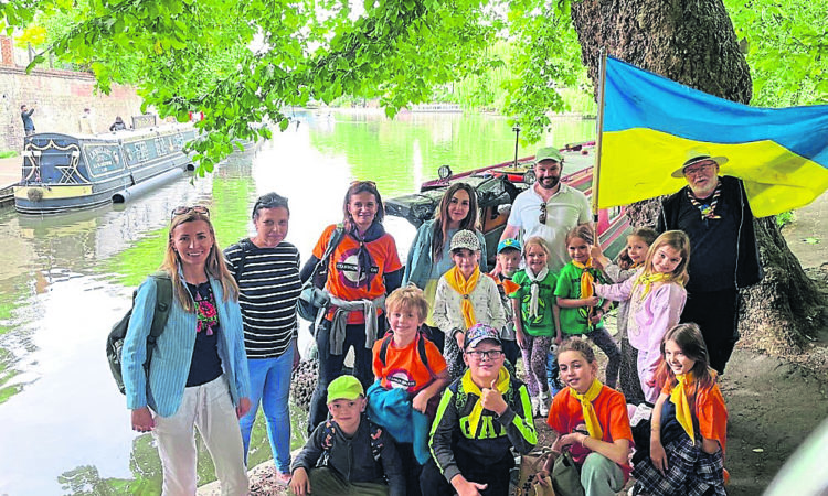 ​Canal cruise a hit with Ukrainian scout group
