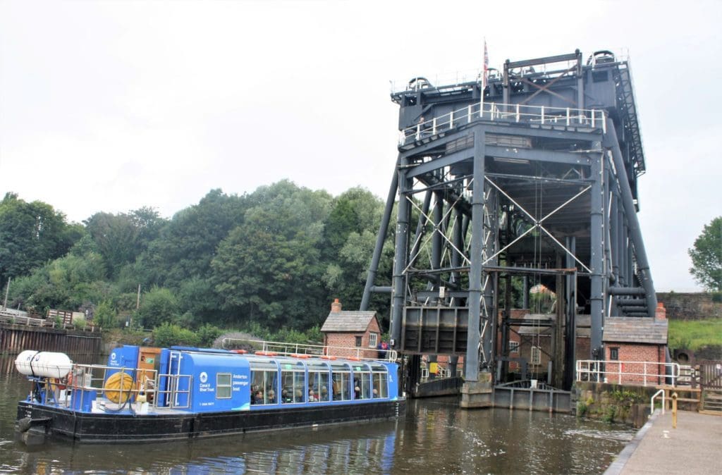 ABL blue trip boat entering lift