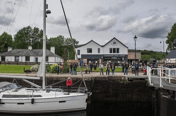 Scotland’s canals to be celebrated with Red Wheels from the National Transport Trust