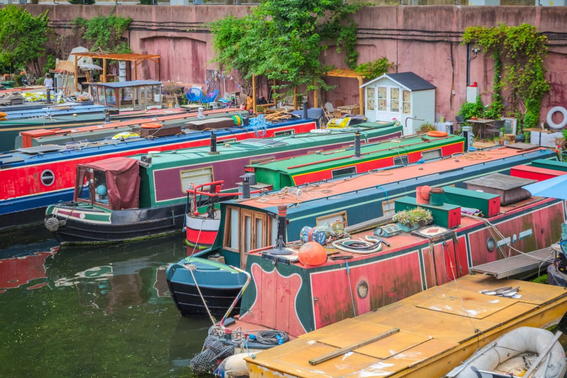 How much does it cost to live on a narrowboat?