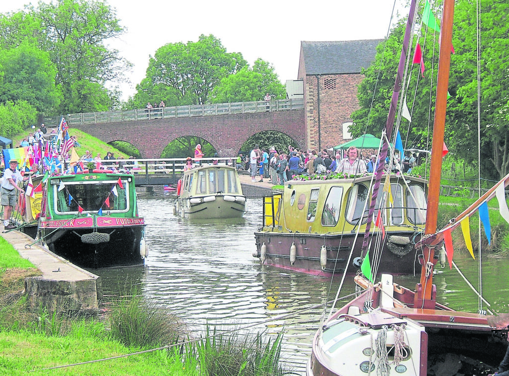 Canoes on the Ashby Canal. PHOTOS: IWA