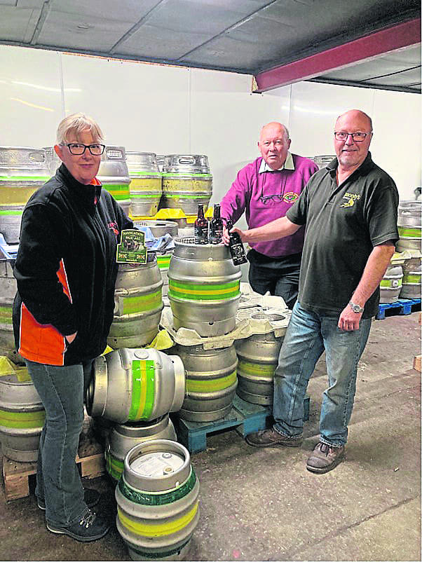 Pamela and Russ Honeyman from Monty’s Brewery with Les Green (centre), from the Shropshire Union Canal Society.  PHOTO: SUCS