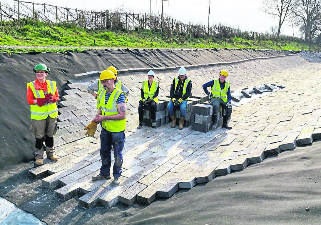 MONTGOMERY CANAL RESTORATION: Work continues apace