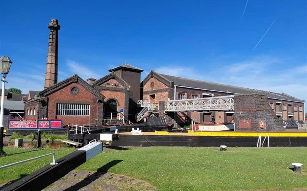The National Waterways Museum’s pumphouse and bridge. PHOTO: CRT.