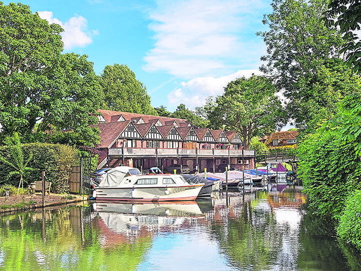 Saunders’ Boathouse in Goring-on-Thames, Oxfordshire. ALL PHOTOS: HISTORIC ENGLAND ARCHIVE