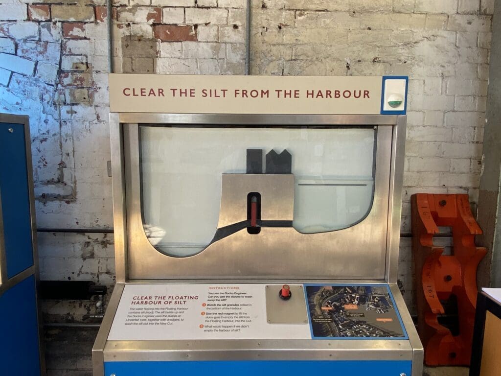 Have a go at moving a boat and clearing the silt in these interactive games in the visitor centre.