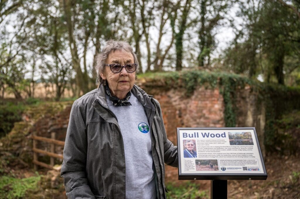 Christine Bull unveils the plaque. ALL PHOTOS: SUPPLIED
