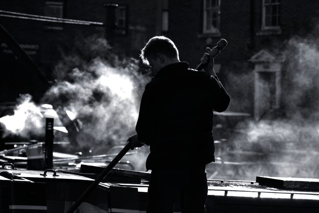 People's Choice Winner - Getting ready for the off by Kev Maslin.jpg)

Waterways photographer Kev Maslin’s award-winning image. PHOTO: KEV MASLIN/NHS-UK