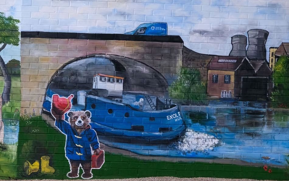 Paddington Bear greets freight vessel EXOL PRIDE