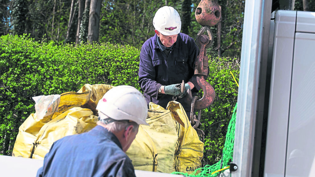 The ashing-up technique in action. ALL PHOTOS: CRT