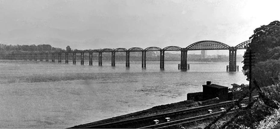 The Severn Railway Bridge as seen from Purton in July, 1948. BEN BROOKSBANK/CREATIVE COMMONS