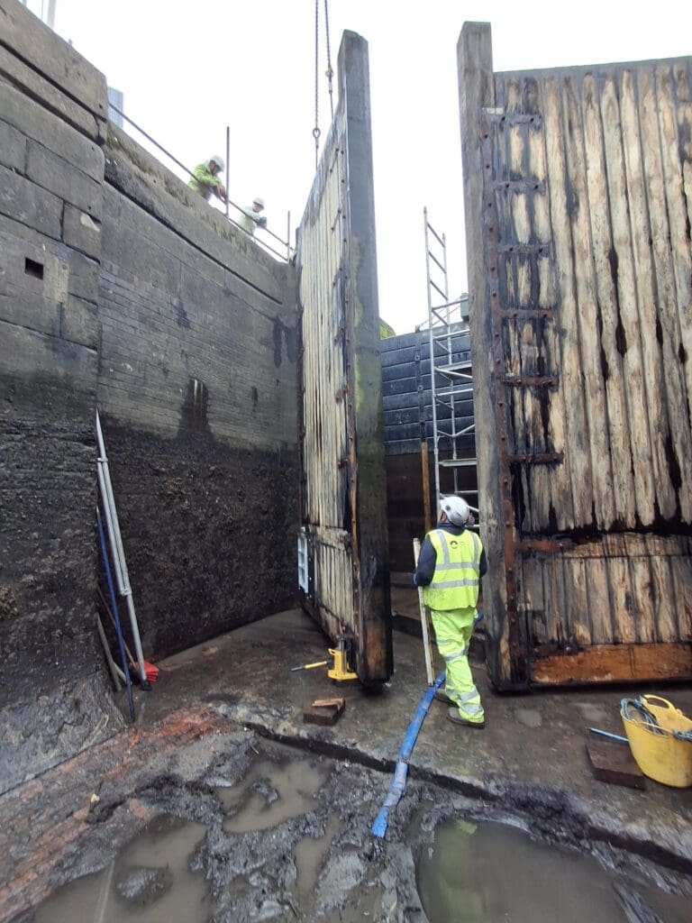 Bank Dole’s new gates.