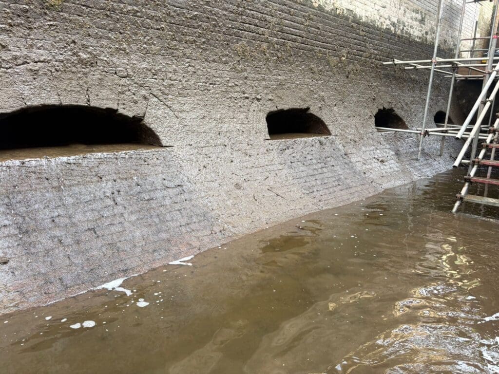Inside Diglis Small Lock June 2026