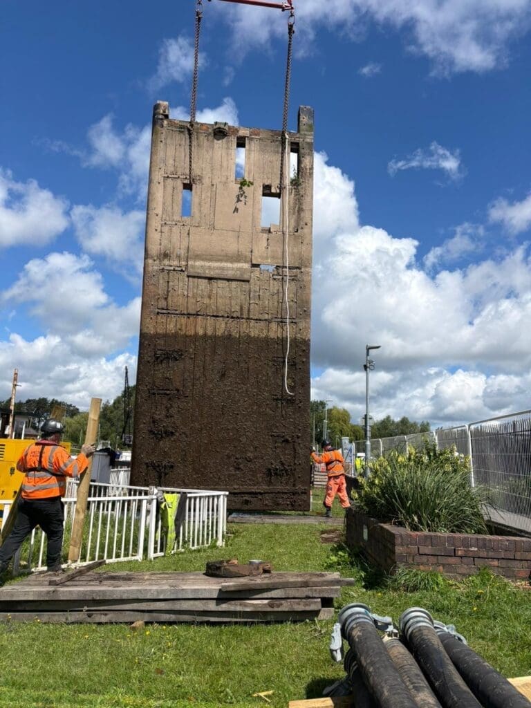 Removing lock gate Diglis Small Lock June 2026
